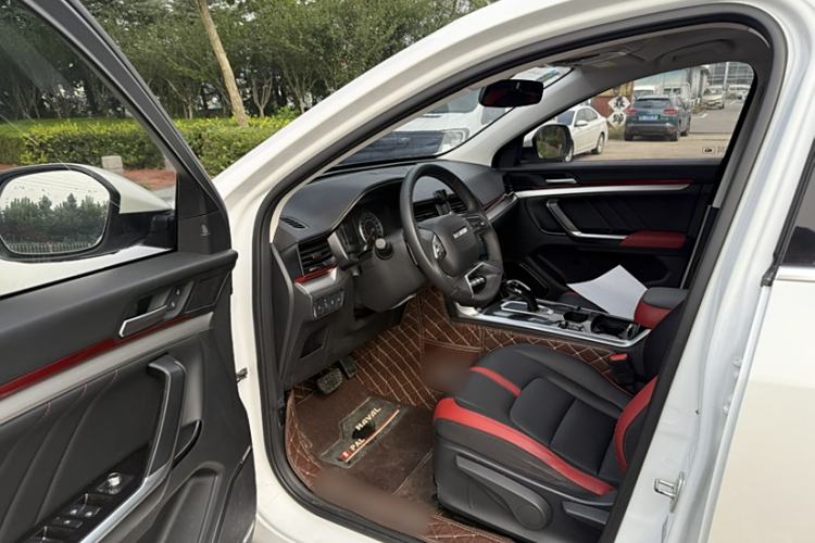 Used Haval H4 2019 1.5 GDIT DCT Luxury Smart Connectivity Version China VI Standard Interior 2
