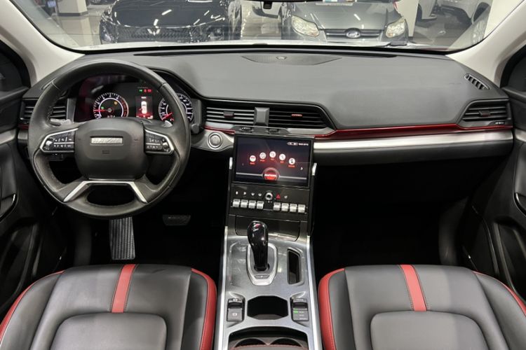 Used Haval H4 2019 1.5 GDIT DCT Luxury Smart Connectivity Version China VI Standard Interior 3