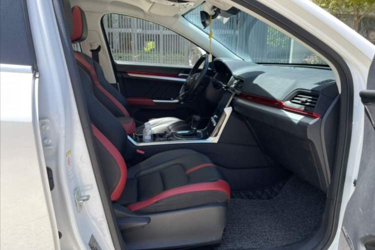 Used Haval H4 2019 Red Label 1.5 GDIT DCT Ultra-Luxury Smart Connectivity Edition Interior 4