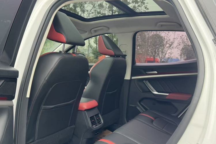Used Haval H4 2019 1.5 GDIT DCT Luxury Smart Connectivity Version China VI Standard Interior 5