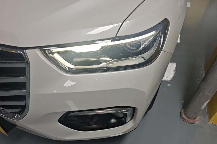 Used Haval H4 2019 Red-Label 1.5 GDIT DCT Luxury Smart Connectivity Model Left Front Headlight