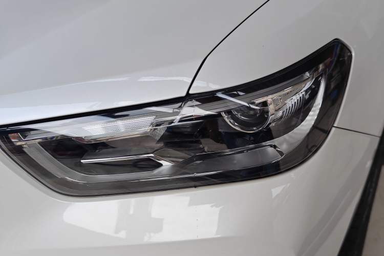 Used Haval H4 2019 Red-Label 1.5 GDIT DCT Luxury Smart Connectivity Model Left Front Headlight
