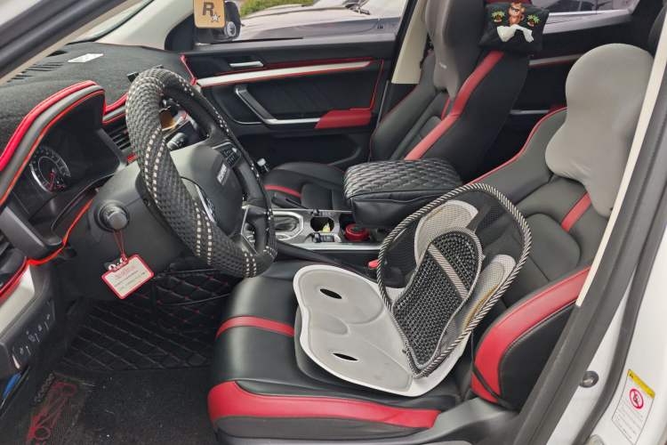 Used Haval H4 2019 1.5 GDIT DCT Luxury Smart Connectivity Version China V Standard Left Front Seat