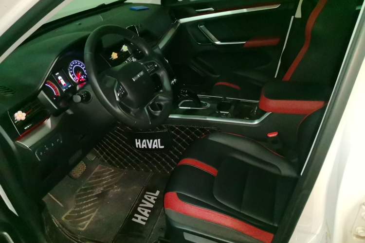 Used Haval H4 2019 1.5 GDIT DCT Luxury Smart Connectivity Version China VI Standard Left Front Seat