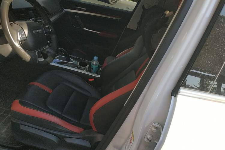 Used Haval H4 2019 1.5 GDIT DCT Luxury Smart Connectivity Version China VI Standard Left Front Seat