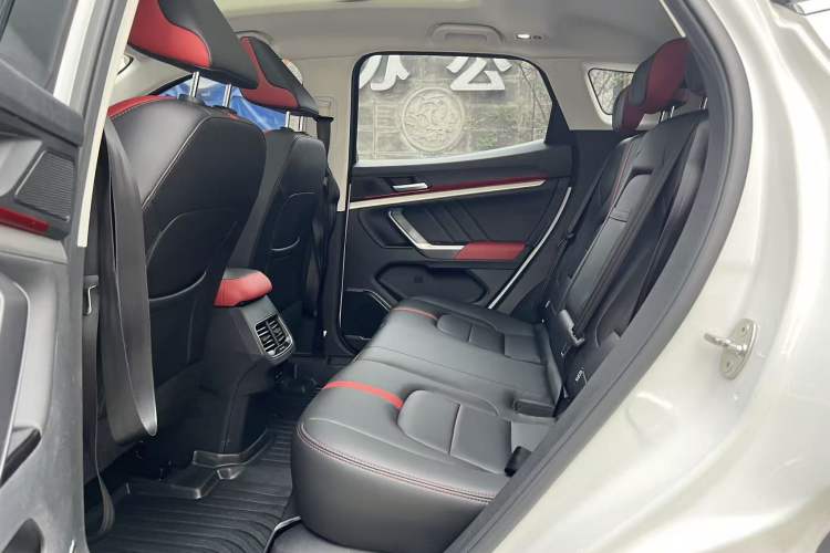 Used Haval H4 2019 1.5 GDIT DCT Luxury Smart Connectivity Version China VI Standard Left Rear Seat