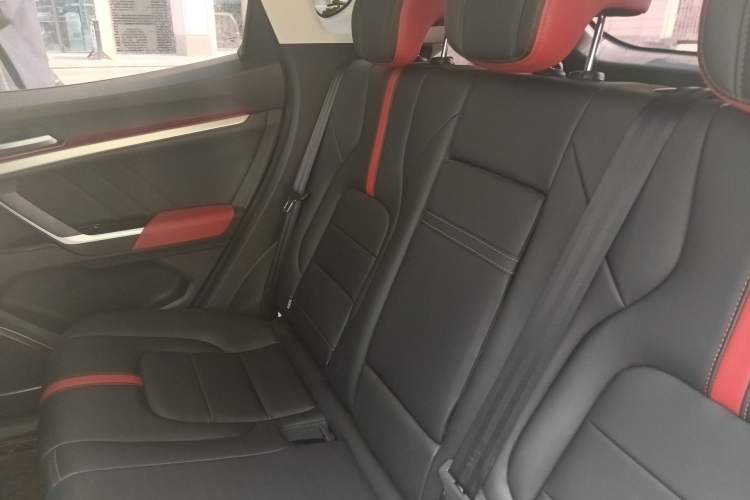 Used Haval H4 2019 1.5 GDIT DCT Luxury Smart Connectivity Version China V Standard Left Rear Seat