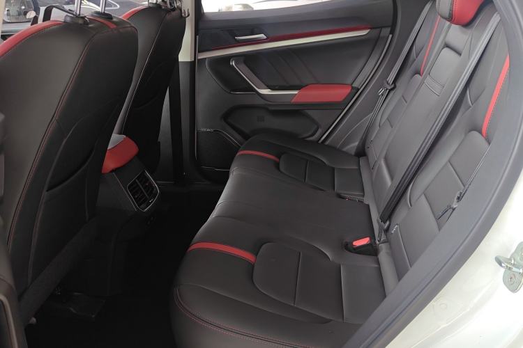 Used Haval H4 2019 Red-Label 1.5 GDIT DCT Luxury Smart Connectivity Model Left Rear Seat