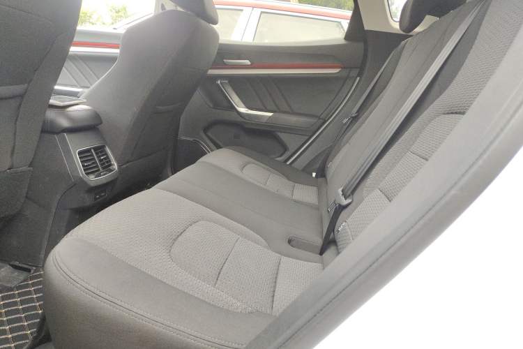 Used Haval H4 2019 1.5 GDIT DCT Elite Smart Connect Version China V Standard Left Rear Seat