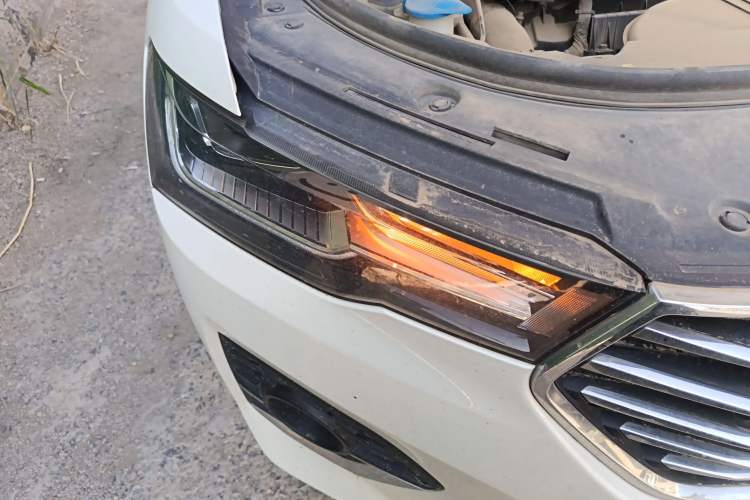 Used Haval H4 2019 1.5 GDIT DCT Elite Smart Connectivity Version China VI Right Front Headlight