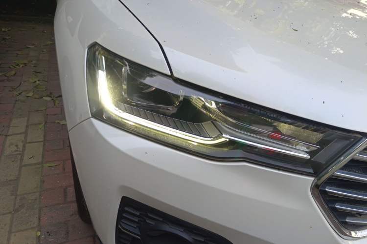 Used Haval H4 2019 1.5 GDIT DCT Luxury Smart Connectivity Version China V Standard Right Front Headlight