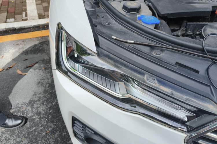 Used Haval H4 2019 1.5 GDIT DCT Luxury Smart Connectivity Version China VI Standard Right Front Headlight
