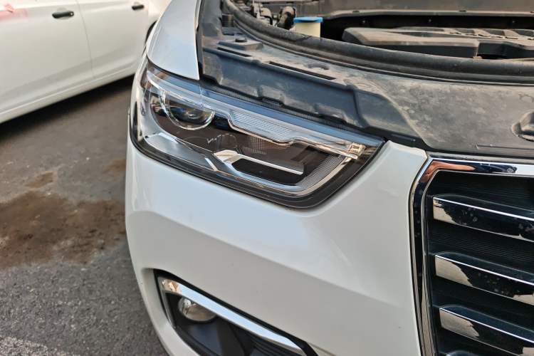 Used Haval H4 2019 Red-Label 1.5 GDIT DCT Luxury Smart Connectivity Model Right Front Headlight