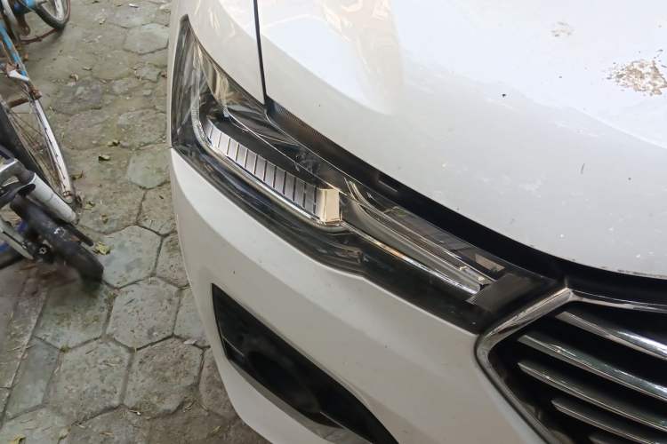 Used Haval H4 2019 1.5 GDIT DCT Luxury Smart Connectivity Version China V Standard Right Front Headlight