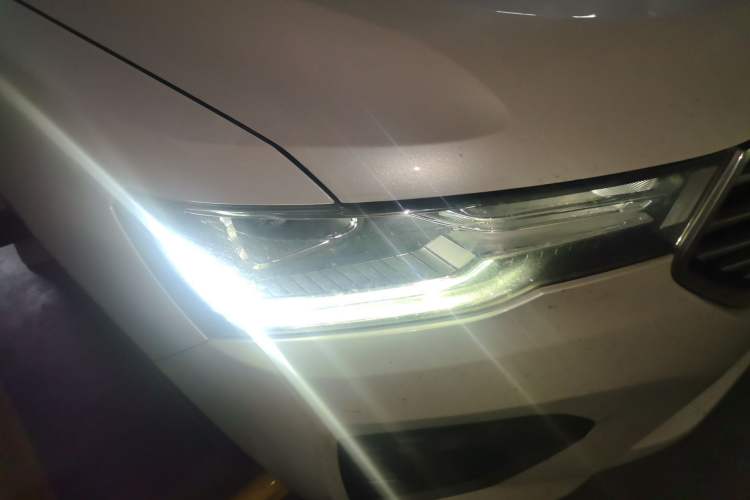Used Haval H4 2019 1.5 GDIT DCT Luxury Smart Connectivity Version China VI Standard Right Front Headlight