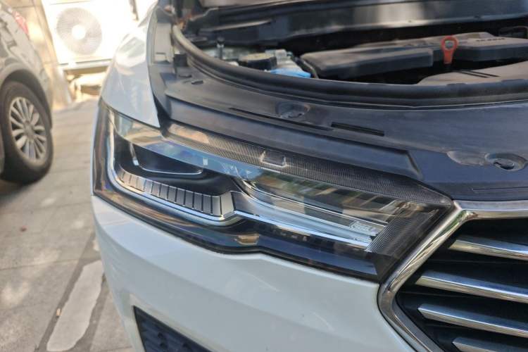 Used Haval H4 2019 1.5 GDIT DCT Luxury Smart Connectivity Version China VI Standard Right Front Headlight