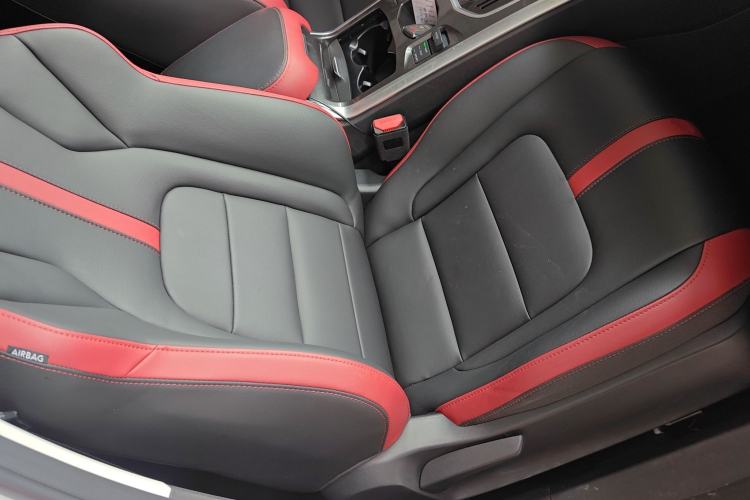 Used Haval H4 2019 Red-Label 1.5 GDIT DCT Luxury Smart Connectivity Model Right Front Seat