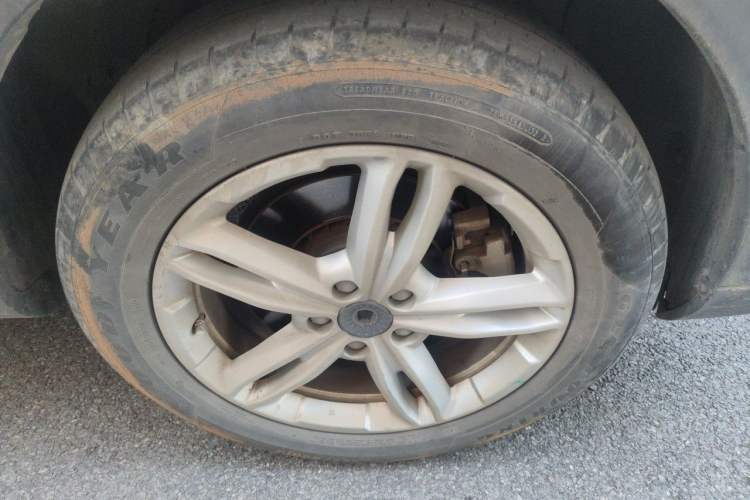Used Haval H4 2019 Red-Label 1.5 GDIT DCT Luxury Smart Connectivity Model Right Front Wheel Hub