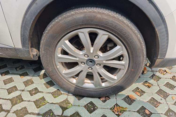 Used Haval H4 2019 1.5 GDIT DCT Luxury Smart Connectivity Version China V Standard Right Front Wheel Hub