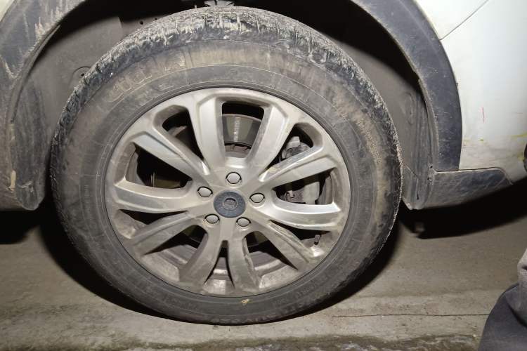 Used Haval H4 2019 1.5 GDIT Manual Luxury Smart Connect Version China V Standard Right Front Wheel Hub