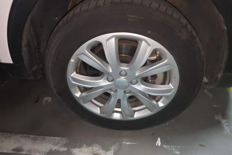 Used Haval H4 2019 1.5 GDIT DCT Luxury Smart Connectivity Version China VI Standard Right Front Wheel Hub