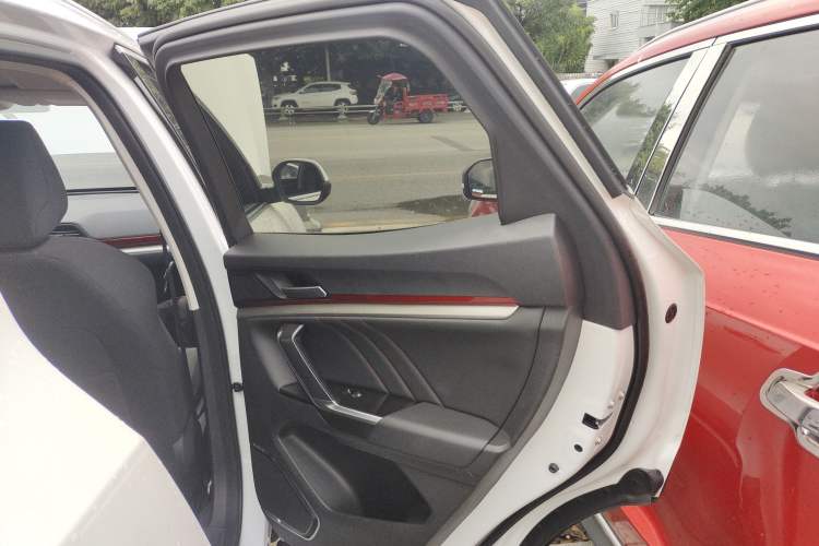 Used Haval H4 2019 1.5 GDIT DCT Elite Smart Connect Version China V Standard Right Rear Door Interior