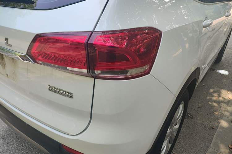 Used Haval H4 2019 1.5 GDIT DCT Luxury Smart Connectivity Version China VI Standard Right Rear Taillight