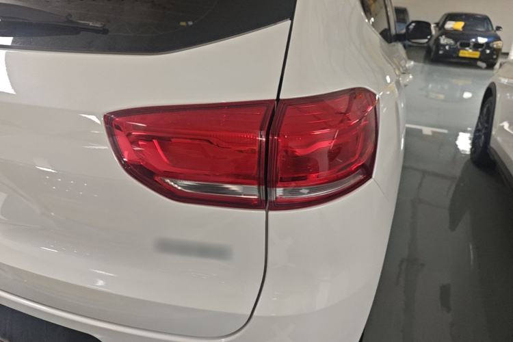 Used Haval H4 2019 Red-Label 1.5 GDIT DCT Luxury Smart Connectivity Model Right Rear Taillight