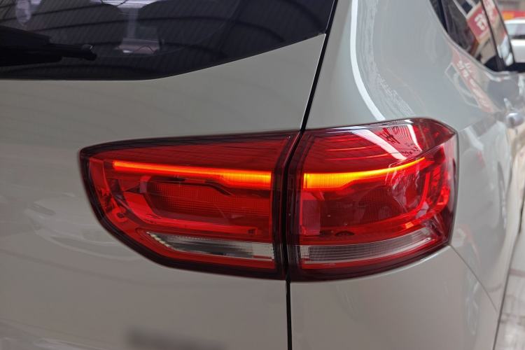 Used Haval H4 2019 Red-Label 1.5 GDIT DCT Luxury Smart Connectivity Model Right Rear Taillight