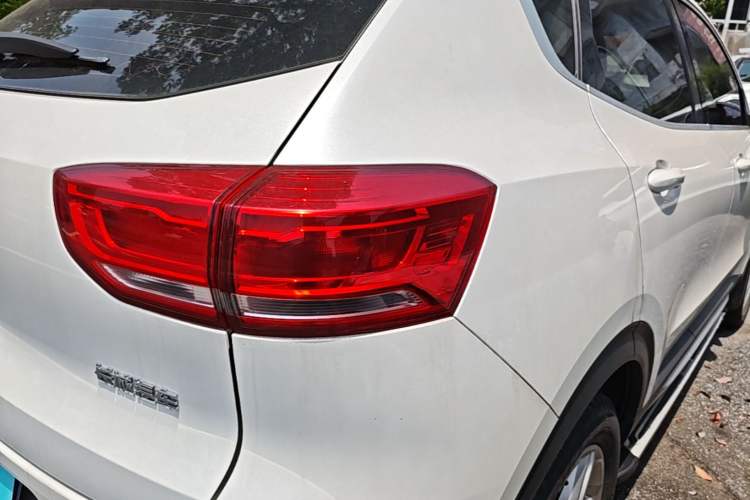 Used Haval H4 2019 Red-Label 1.5 GDIT DCT Luxury Smart Connectivity Model Right Rear Taillight
