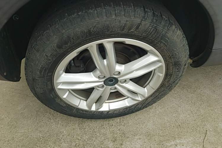 Used Haval H4 2019 Red-Label 1.5 GDIT DCT Luxury Smart Connectivity Model Right Rear Wheel Hub