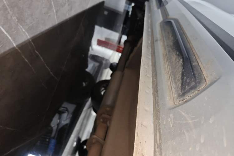 Used Haval H4 2019 Red-Label 1.5 GDIT DCT Luxury Smart Connectivity Model Right Side Sill