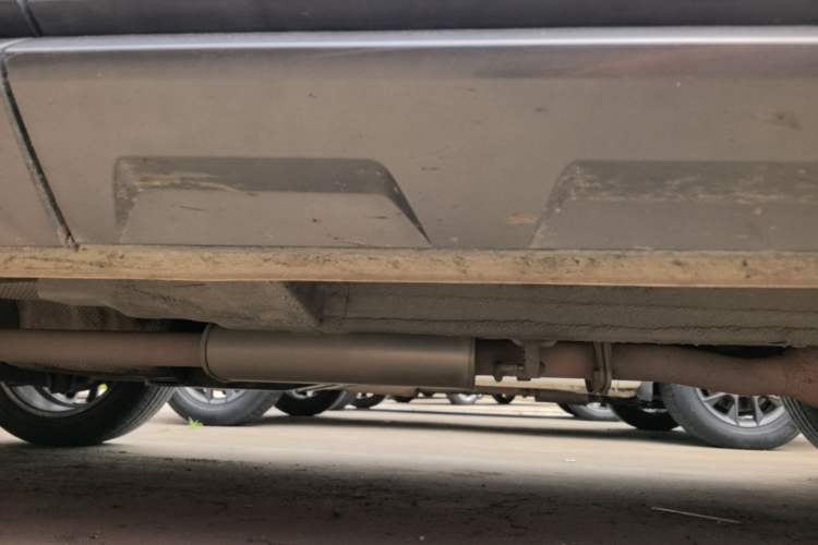 Used Haval H4 2019 1.5 GDIT DCT Ultra-Luxury Smart Connectivity Version China V Standard Right Side Sill