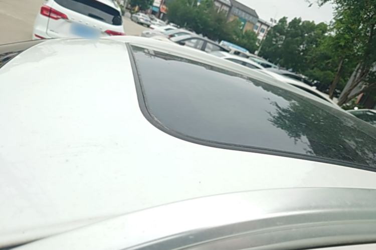 Used Haval H4 2019 Red-Label 1.5 GDIT DCT Luxury Smart Connectivity Model Roof