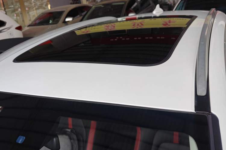 Used Haval H4 2019 Red-Label 1.5 GDIT DCT Luxury Smart Connectivity Model Roof