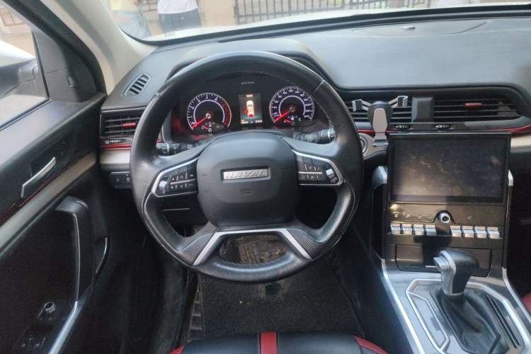 Used Haval H4 2019 Red-Label 1.5 GDIT DCT Luxury Smart Connectivity Model Steering Wheel