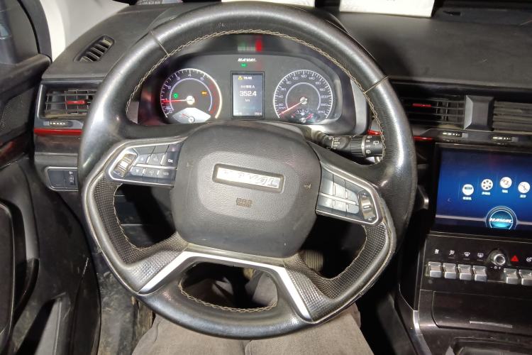 Used Haval H4 2019 1.5 GDIT Manual Luxury Smart Connect Version China V Standard Steering Wheel