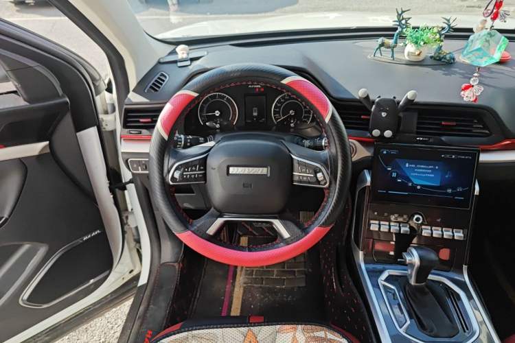 Used Haval H4 2019 Red-Label 1.5 GDIT DCT Luxury Smart Connectivity Model Steering Wheel