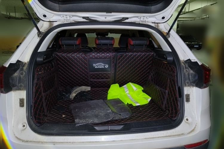 Used Haval H4 2019 1.5 GDIT DCT Luxury Smart Connectivity Version China VI Standard Trunk