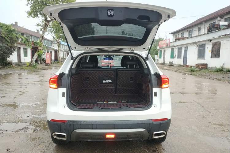 Used Haval H4 2019 1.5 GDIT DCT Elite Smart Connect Version China V Standard Trunk