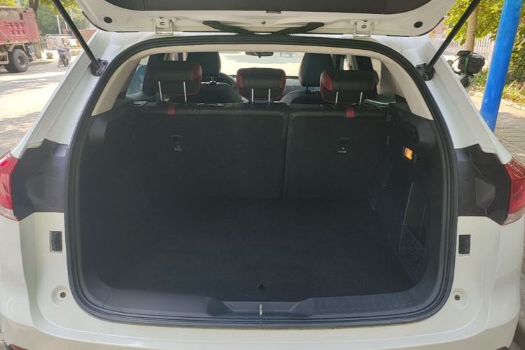 Used Haval H4 2019 1.5 GDIT DCT Luxury Smart Connectivity Version China VI Standard Trunk
