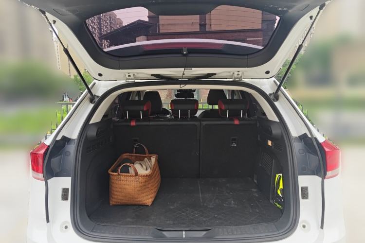 Used Haval H4 2019 1.5 GDIT DCT Luxury Smart Connectivity Version China VI Standard Trunk