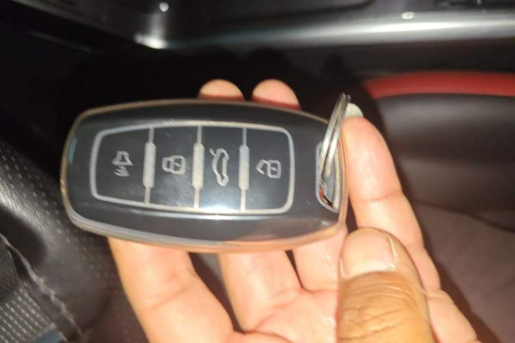 Used Haval H4 2019 1.5 GDIT DCT Luxury Smart Connectivity Version China VI Standard Vehicle Key