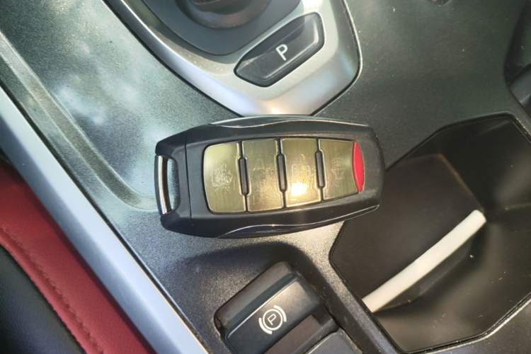 Used Haval H4 2019 1.5 GDIT DCT Luxury Smart Connectivity Version China VI Standard Vehicle Key