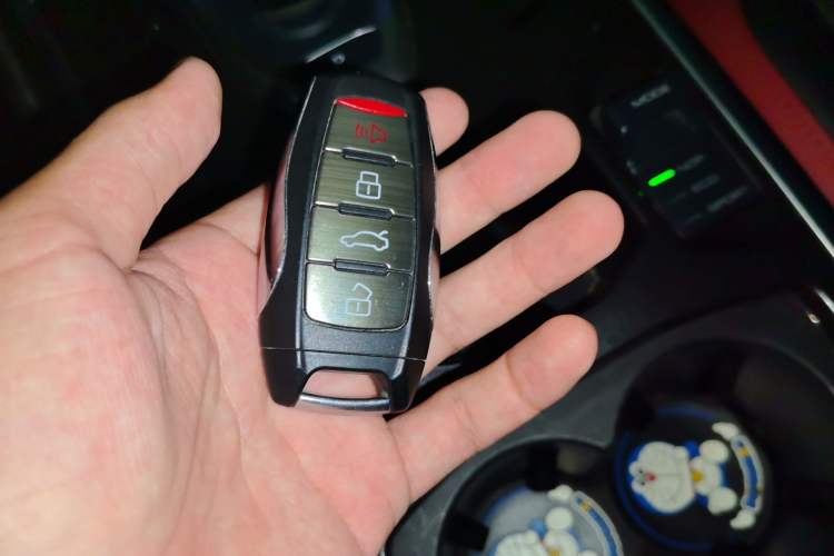 Used Haval H4 2019 1.5 GDIT DCT Luxury Smart Connectivity Version China VI Standard Vehicle Key