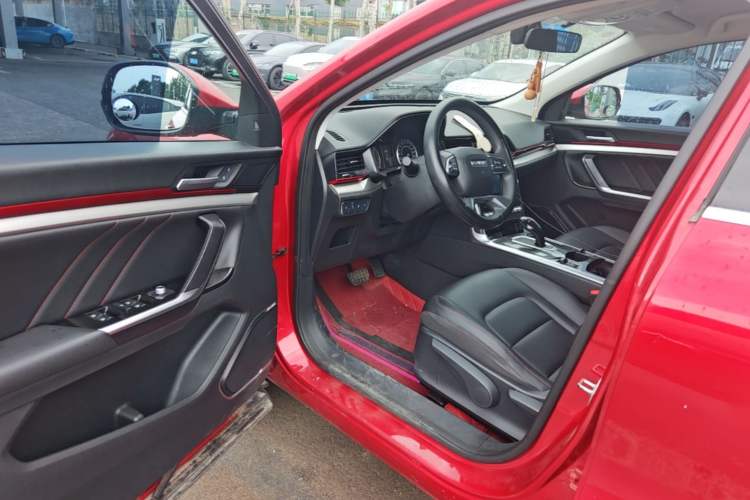 Used Haval H4 2020 Enjoy Edition 1.5T DCT Powerfully Packed Driver Seat