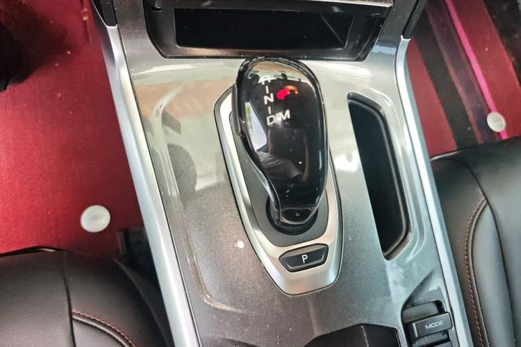 Used Haval H4 2020 Enjoy Edition 1.5T DCT Powerfully Packed Gear Lever