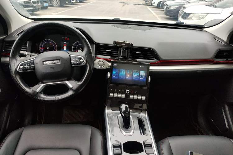 Used Haval H4 2020 Enjoy Edition 1.5T DCT Smart Center Console