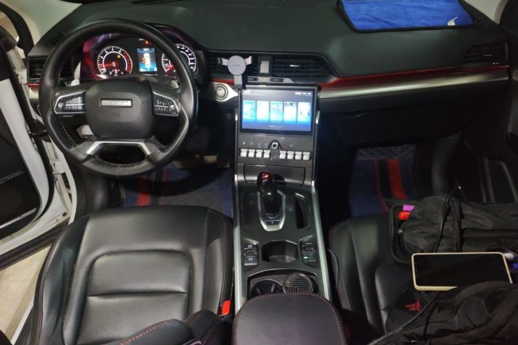 Used Haval H4 2020 Enjoy Edition 1.5T DCT Smart Center Console