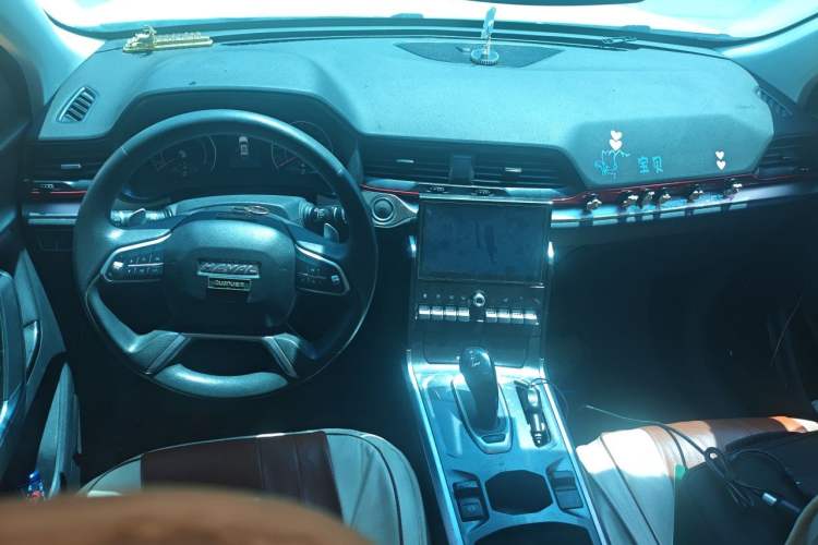 Used Haval H4 2020 Enjoy Edition 1.5T DCT Smart Center Console
